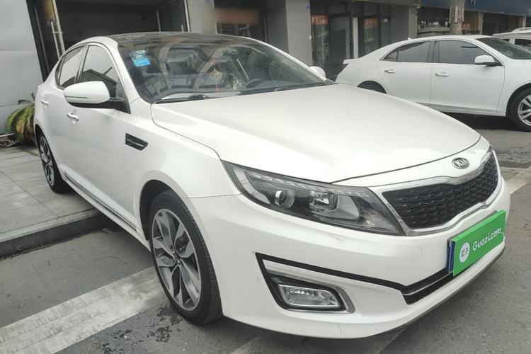 Used Kia K5 2014 2.0L Automatic LUXURY Front Right 45 Deg