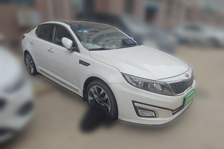 Used Kia K5 2014 2.0L Automatic LUXURY Front Right 45 Deg