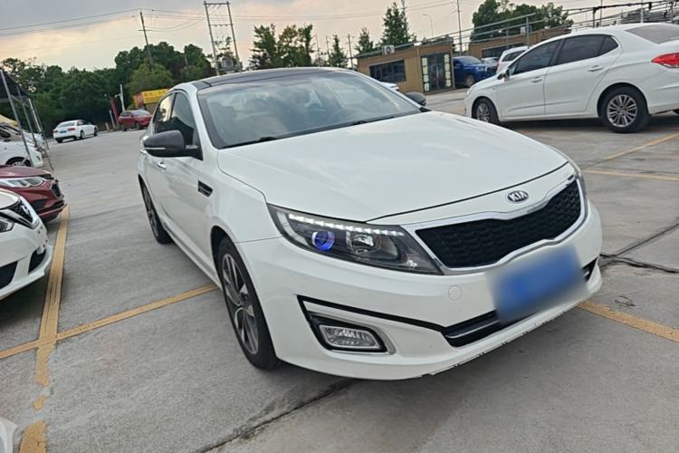 Used Kia K5 2014 2.0L Automatic LUXURY Front Right 45 Deg