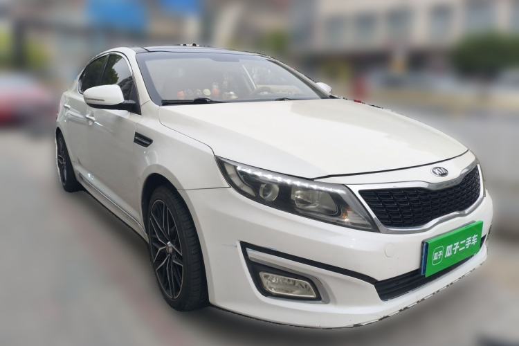 Used Kia K5 2014 2.0L Automatic LUXURY Front Right 45 Deg