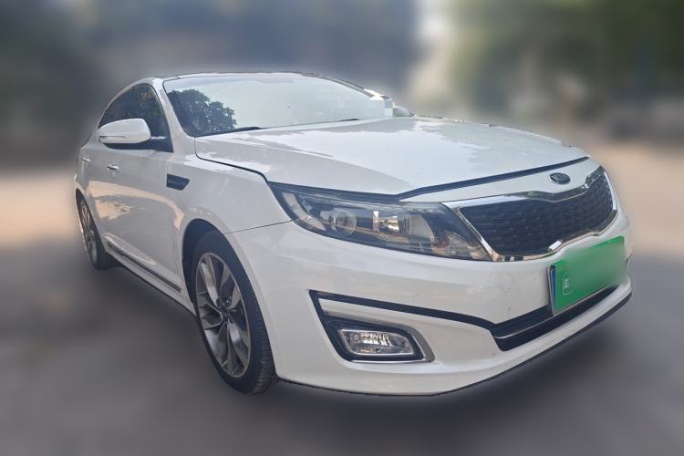 Used Kia K5 2014 2.0L Automatic LUXURY Front Right 45 Deg