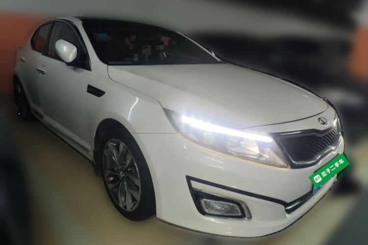 Used Kia K5 2014 2.0L Automatic LUXURY Front Right 45 Deg