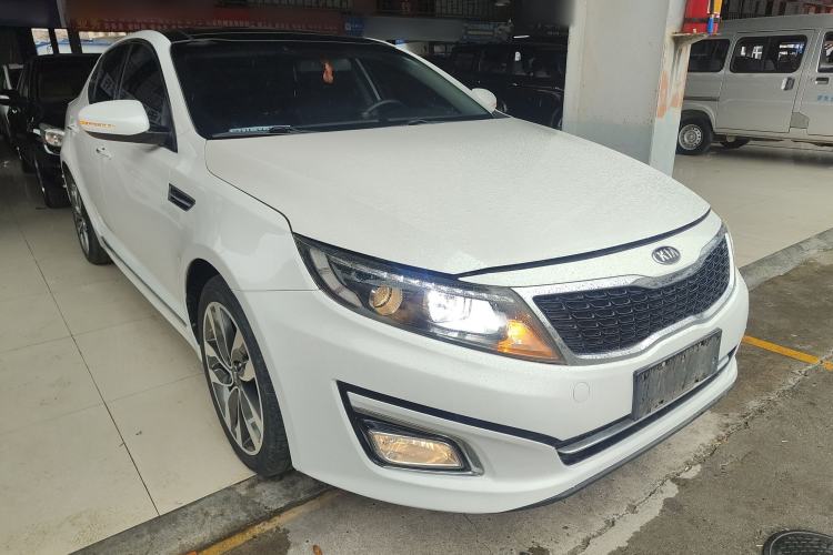 Used Kia K5 2014 2.0L Automatic LUXURY Front Right 45 Deg