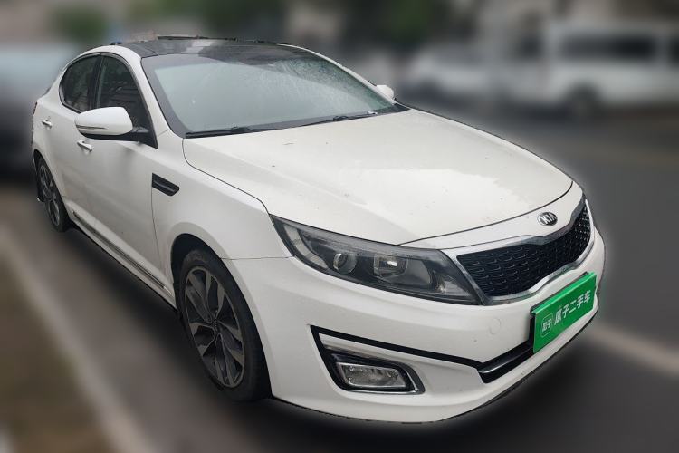 Used Kia K5 2014 2.0L Automatic LUXURY Front Right 45 Deg