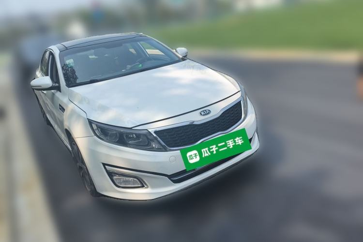 Used Kia K5 2014 2.0L Automatic LUXURY Front Right 45 Deg