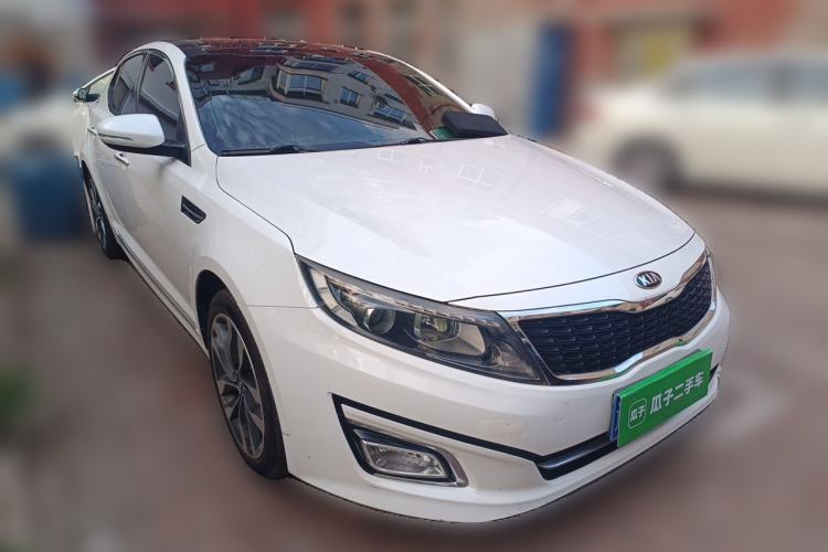 Used Kia K5 2014 2.0L Automatic LUXURY Front Right 45 Deg