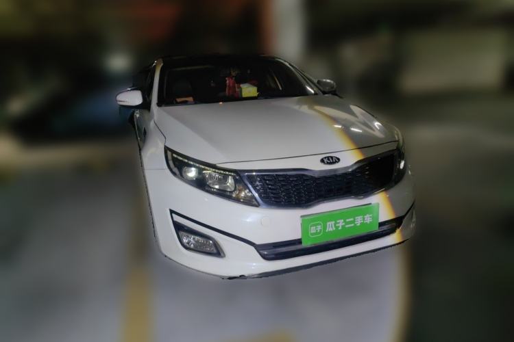 Used Kia K5 2014 2.0L Automatic PREMIUM Front Right 45 Deg