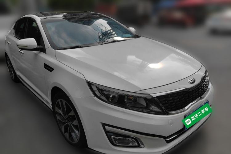 Used Kia K5 2014 2.0L Automatic LUXURY Front Right 45 Deg