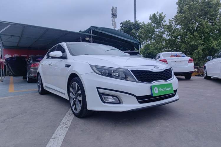 Used Kia K5 2014 2.0L Automatic LUXURY Front Right 45 Deg