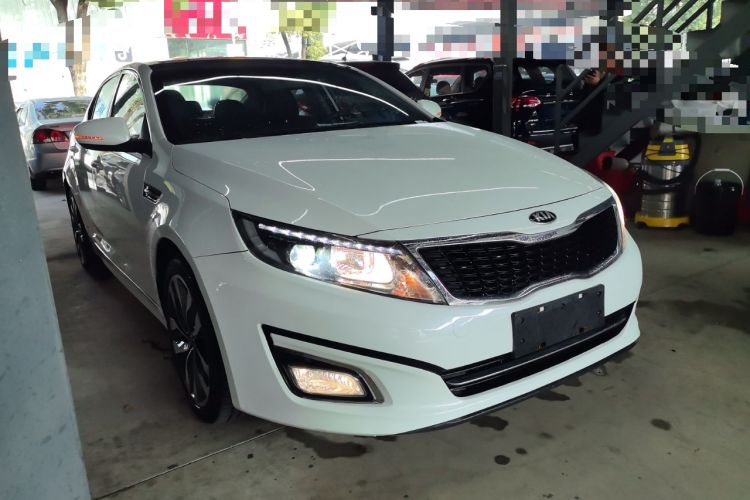 Used Kia K5 2014 2.0L Automatic LUXURY Front Right 45 Deg