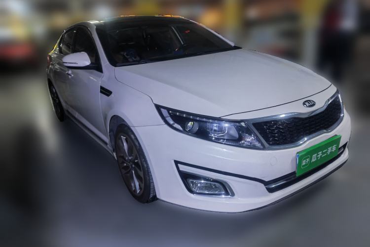 Used Kia K5 2014 2.0L Automatic LUXURY Front Right 45 Deg