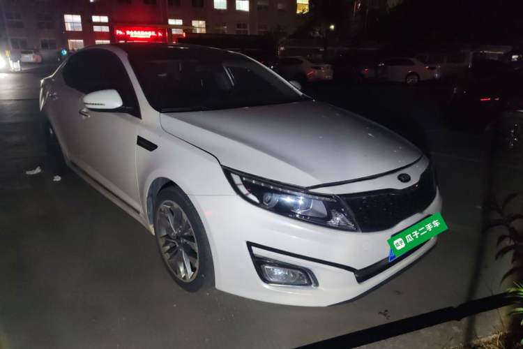 Used Kia K5 2014 2.0L Automatic LUXURY Front Right 45 Deg