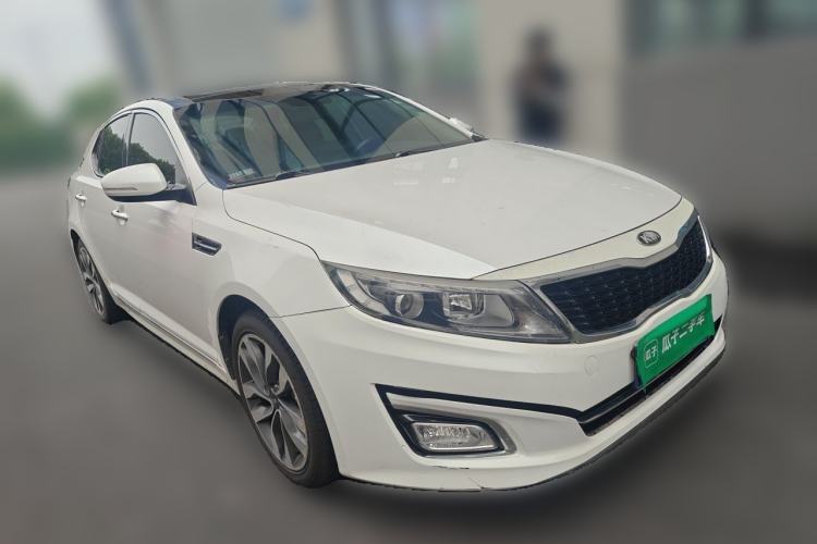 Used Kia K5 2014 2.0L Automatic LUXURY Front Right 45 Deg