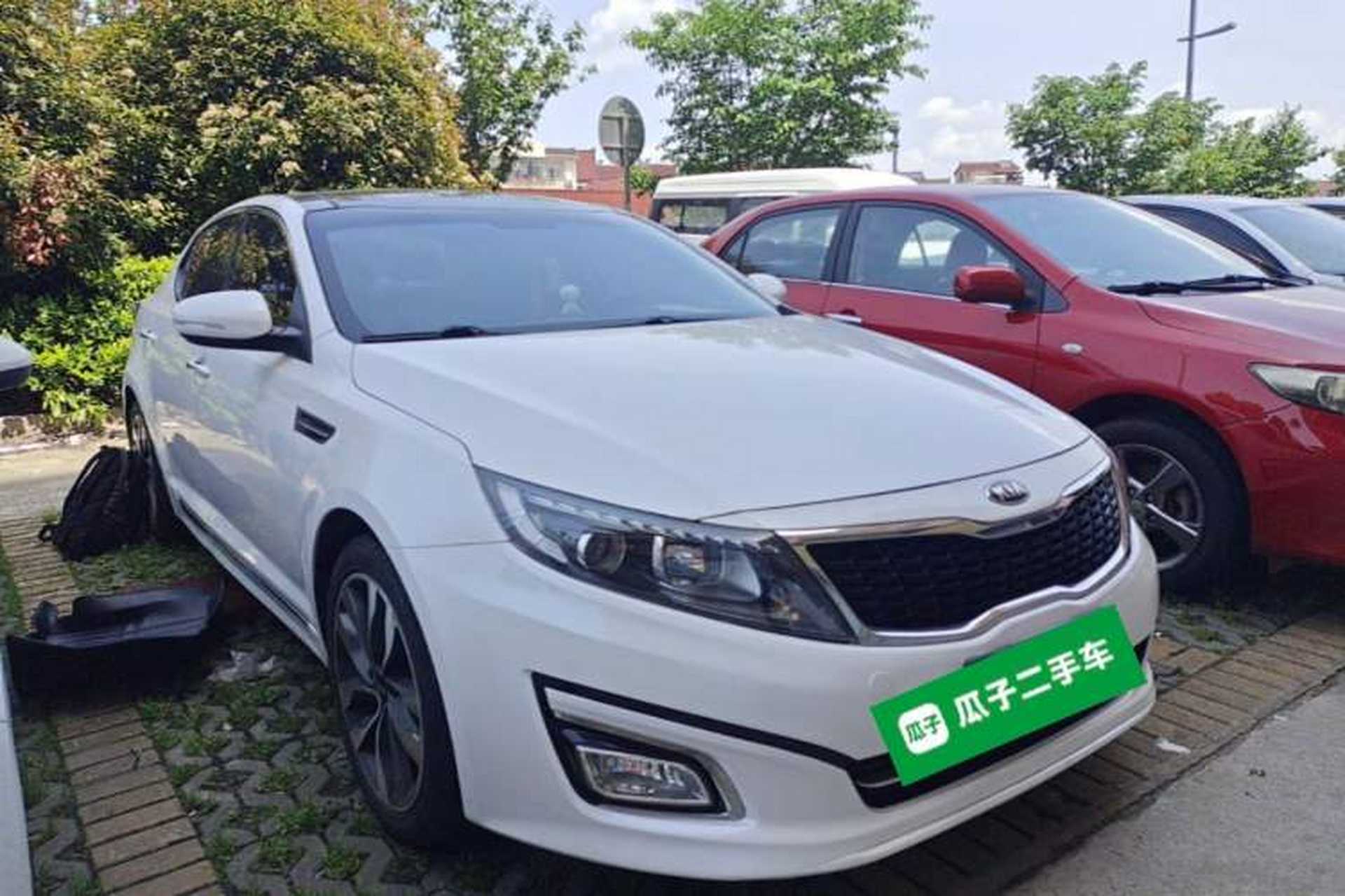 Used Kia K5 2014 2.0L Automatic LUXURY Front Right 45 Deg
