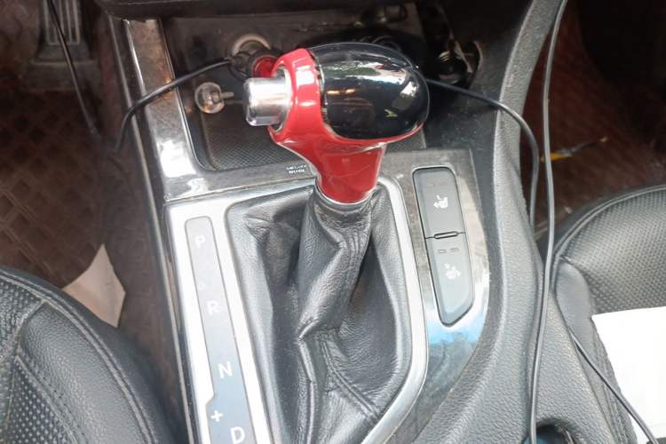 Used Kia K5 2014 2.0L Automatic LUXURY Gear Lever
