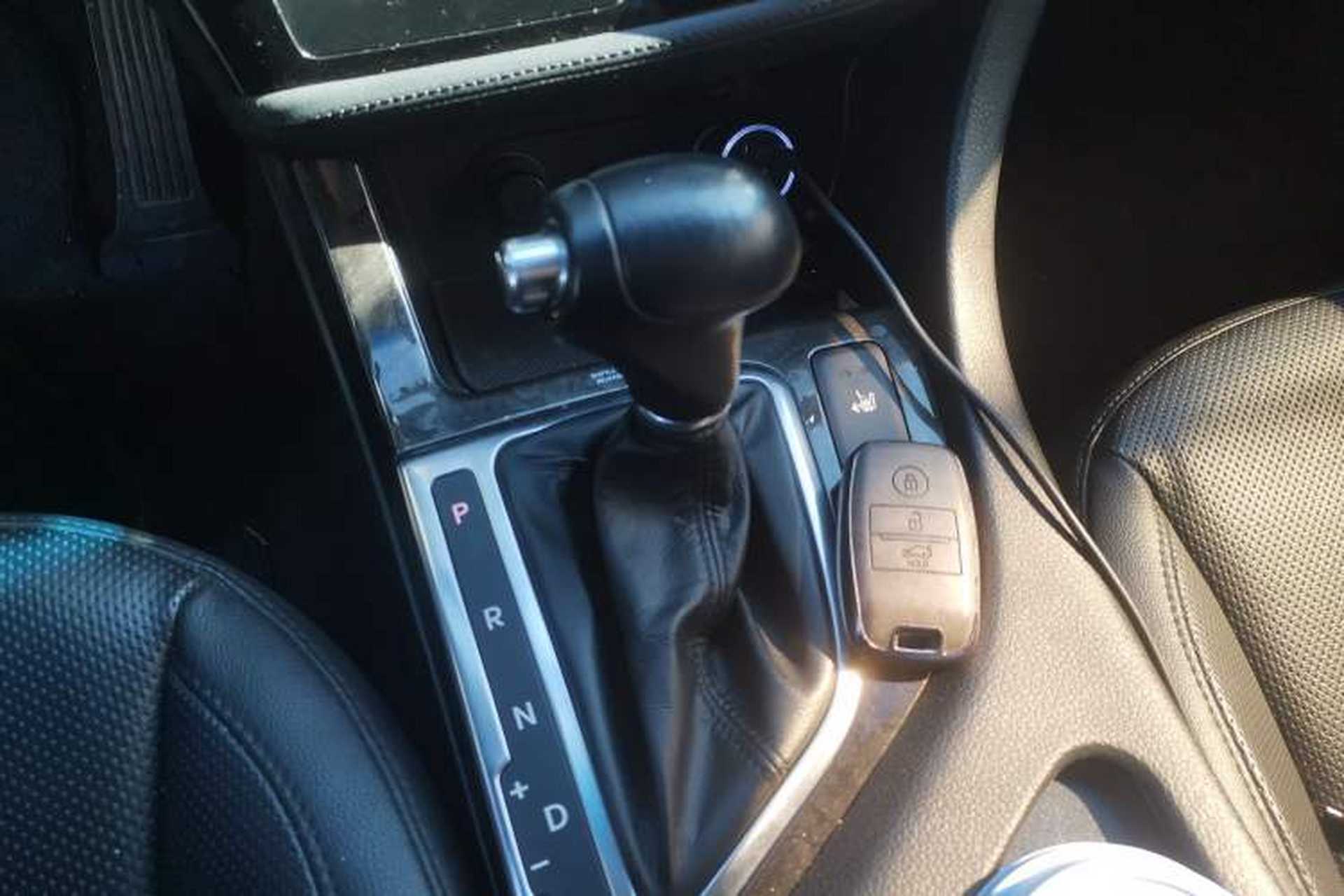 Used Kia K5 2014 2.0L Automatic LUXURY Gear Lever