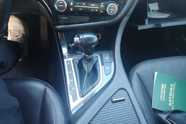 Used Kia K5 2014 2.0L Automatic LUXURY Gear Lever
