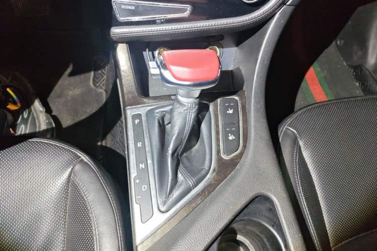 Used Kia K5 2014 2.0L Automatic LUXURY Gear Lever