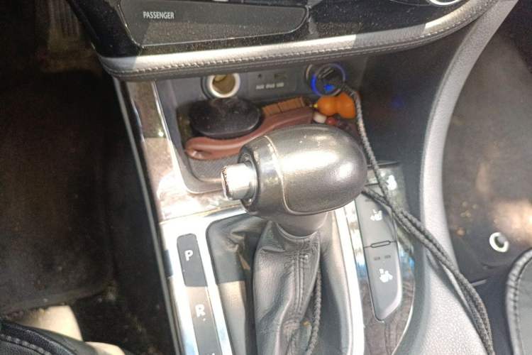 Used Kia K5 2014 2.0L Automatic LUXURY Gear Lever
