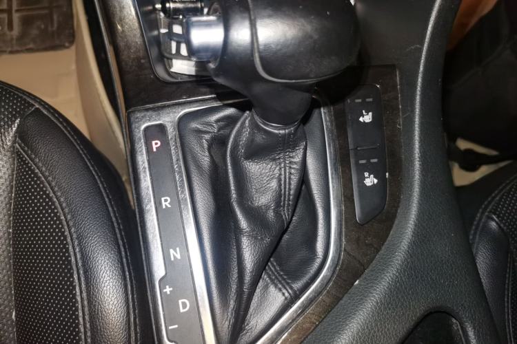 Used Kia K5 2014 2.0L Automatic LUXURY Gear Lever