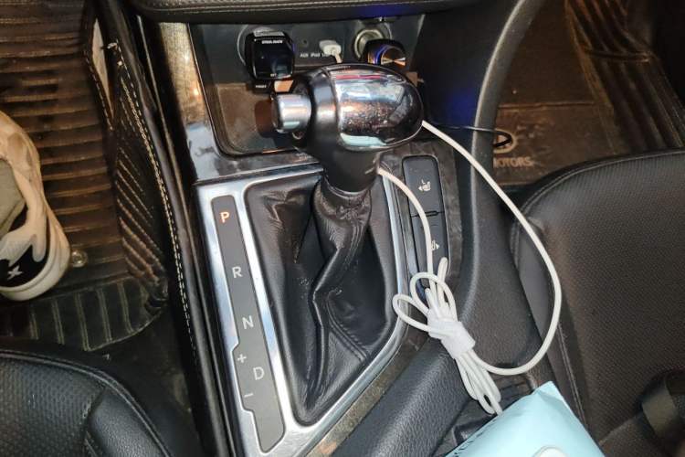 Used Kia K5 2014 2.0L Automatic LUXURY Gear Lever