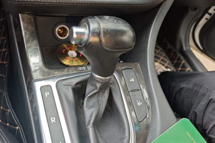Used Kia K5 2014 2.0L Automatic LUXURY Gear Lever