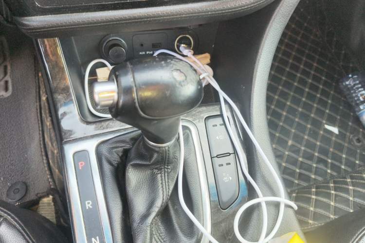 Used Kia K5 2014 2.0L Automatic LUXURY Gear Lever