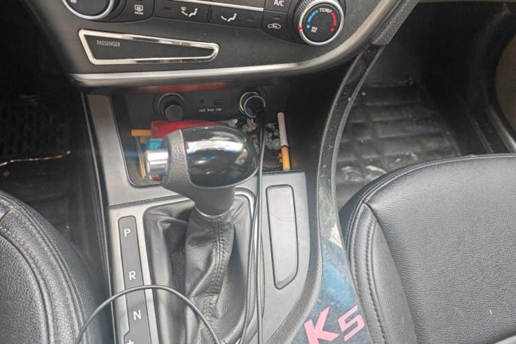 Used Kia K5 2014 2.0L Automatic GL Gear Lever