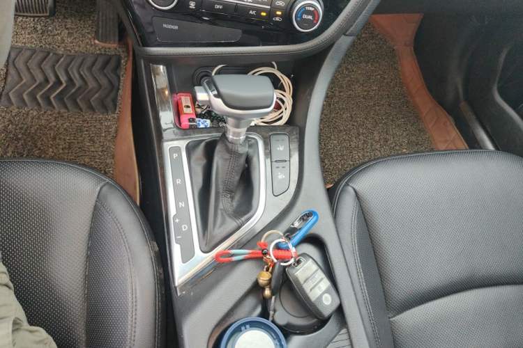 Used Kia K5 2014 2.0L Automatic LUXURY Gear Lever