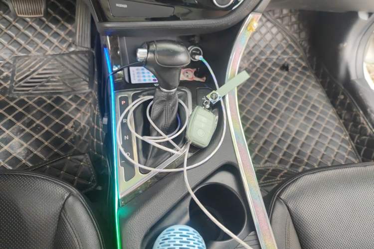 Used Kia K5 2014 2.0L Automatic LUXURY Gear Lever