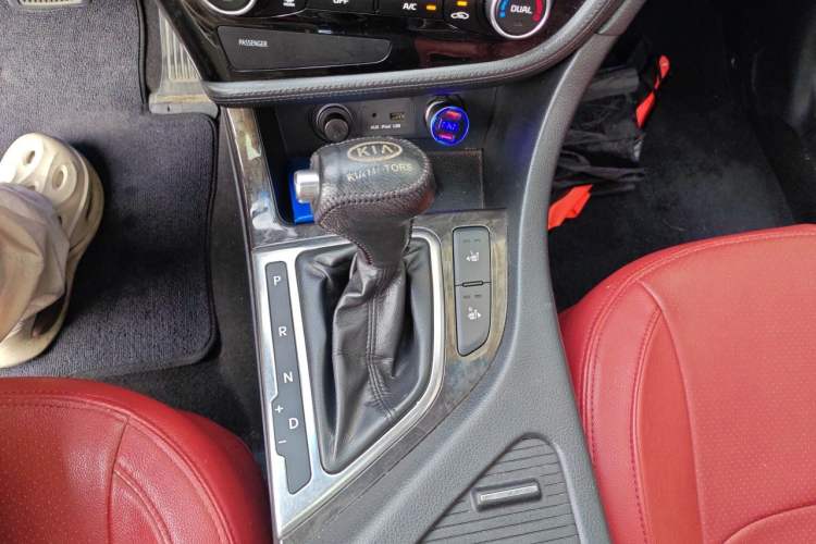Used Kia K5 2014 2.0L Automatic LUXURY Gear Lever