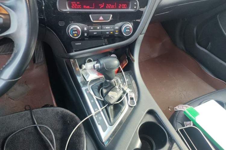 Used Kia K5 2014 2.0L Automatic LUXURY Gear Lever