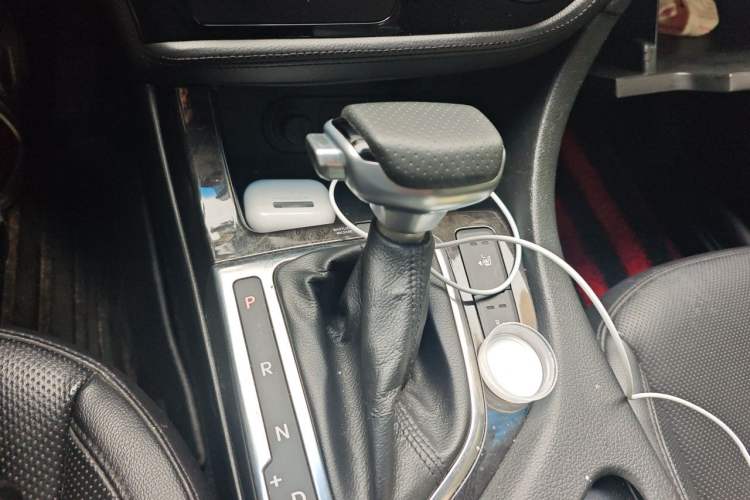 Used Kia K5 2014 2.0L Automatic LUXURY Gear Lever