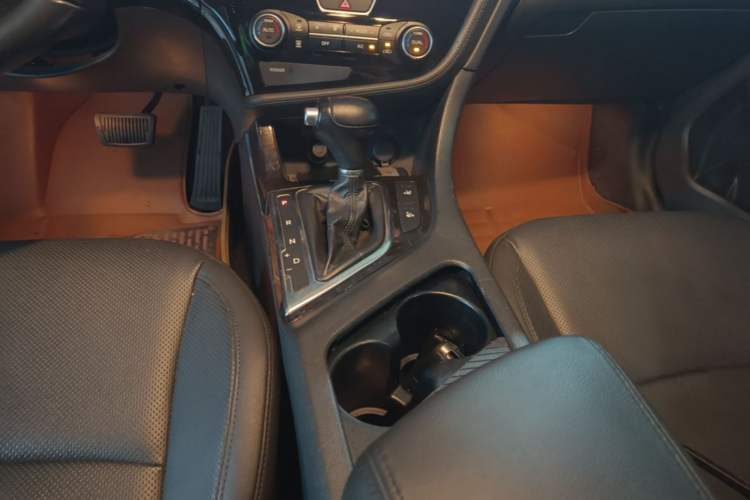 Used Kia K5 2014 2.0L Automatic LUXURY Gear Lever