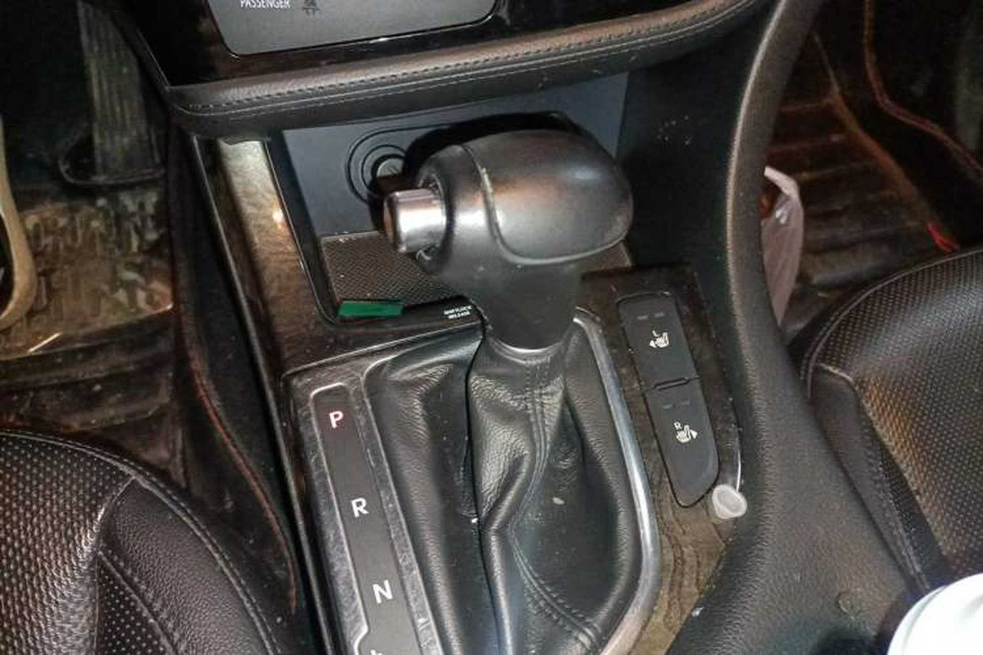 Used Kia K5 2014 2.0L Automatic LUXURY Gear Lever
