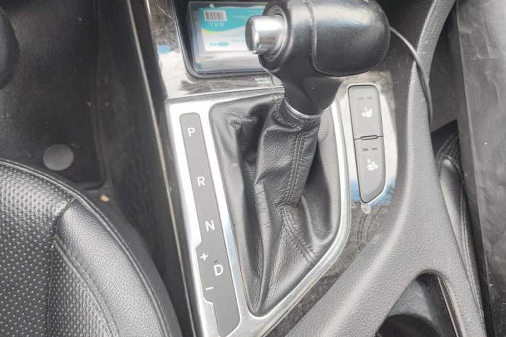 Used Kia K5 2014 2.0L Automatic LUXURY Gear Lever