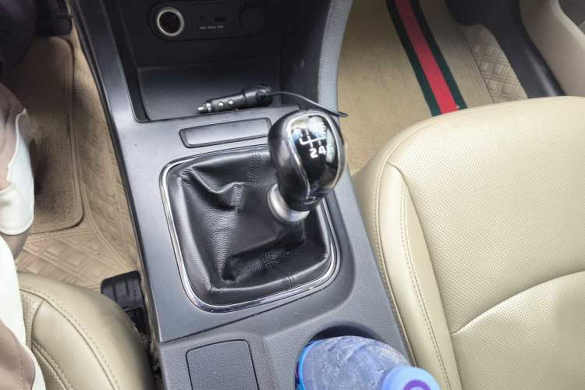 Used Kia K5 2014 2.0L Manual GL Gear Lever