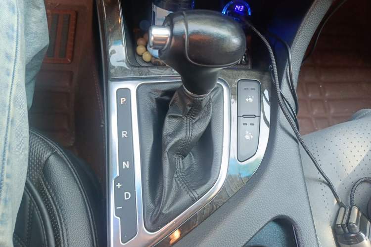 Used Kia K5 2014 2.0L Automatic LUXURY Gear Lever