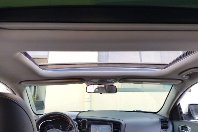 Used Kia K5 2014 2.0L Automatic LUXURY Headliner