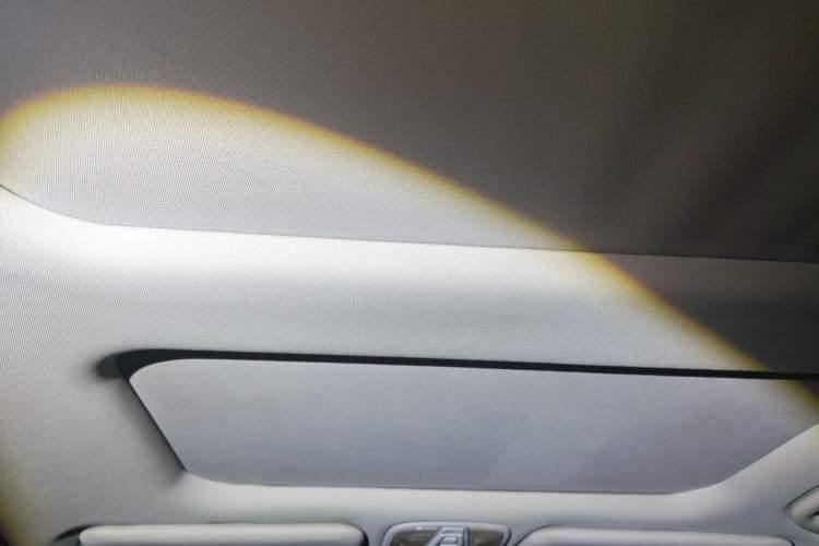 Used Kia K5 2014 2.0L Automatic LUXURY Headliner