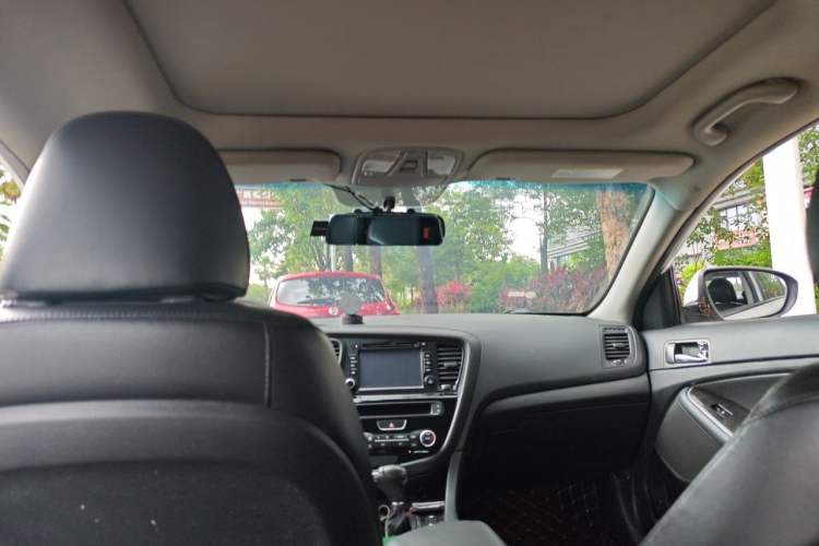 Used Kia K5 2014 2.0L Automatic LUXURY Headliner