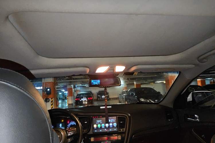 Used Kia K5 2014 2.0L Automatic LUXURY Headliner