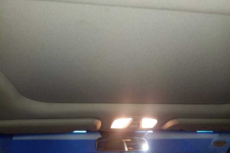Used Kia K5 2014 2.0L Automatic LUXURY Headliner