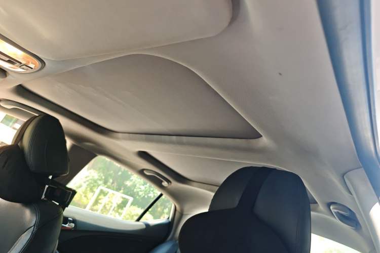 Used Kia K5 2014 2.0L Automatic LUXURY Headliner