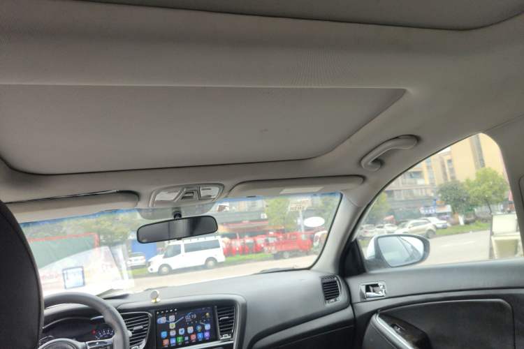 Used Kia K5 2014 2.0L Automatic LUXURY Headliner