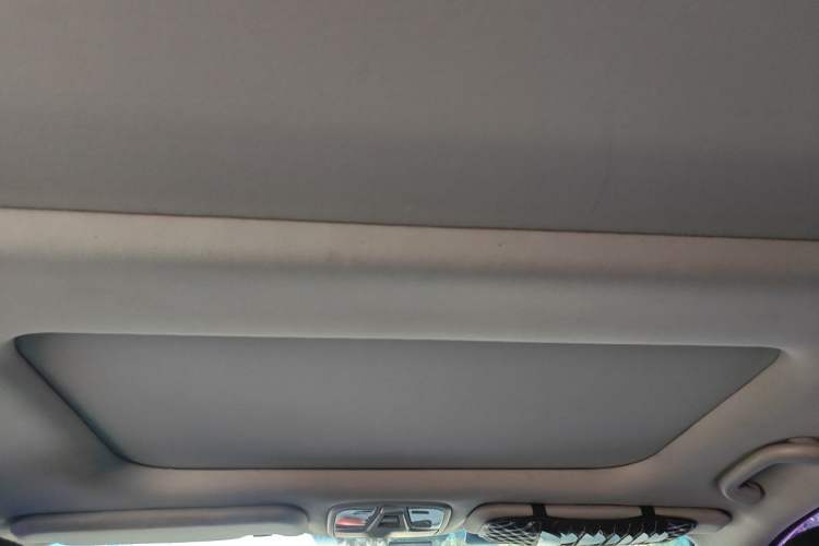 Used Kia K5 2014 2.0L Automatic LUXURY Headliner
