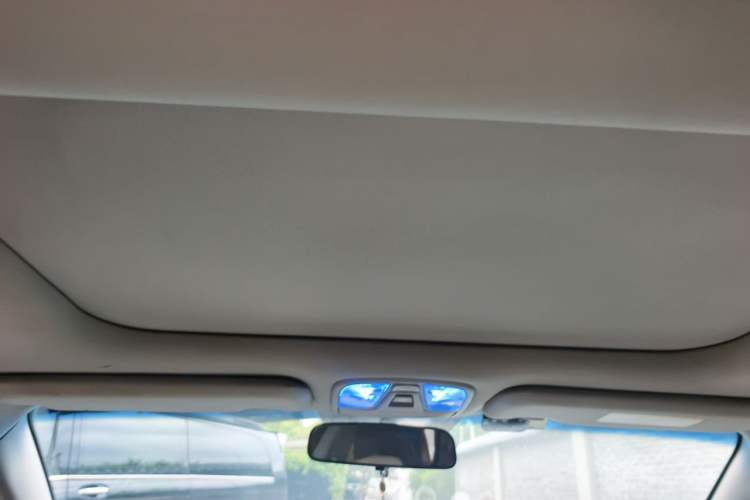 Used Kia K5 2014 2.0L Automatic LUXURY Headliner