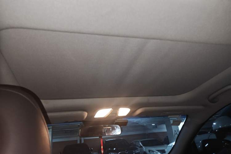 Used Kia K5 2014 2.0L Automatic LUXURY Headliner