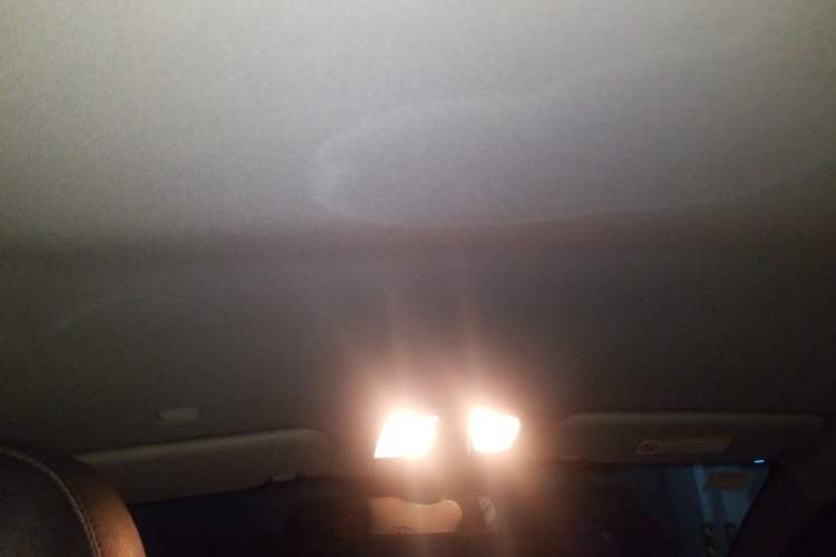 Used Kia K5 2014 2.0L Hybrid Luxury Edition Headliner
