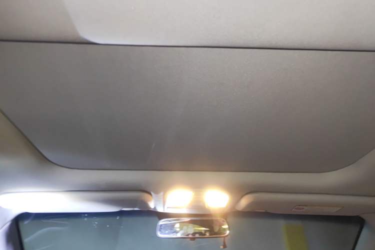 Used Kia K5 2014 2.0L Automatic LUXURY Headliner